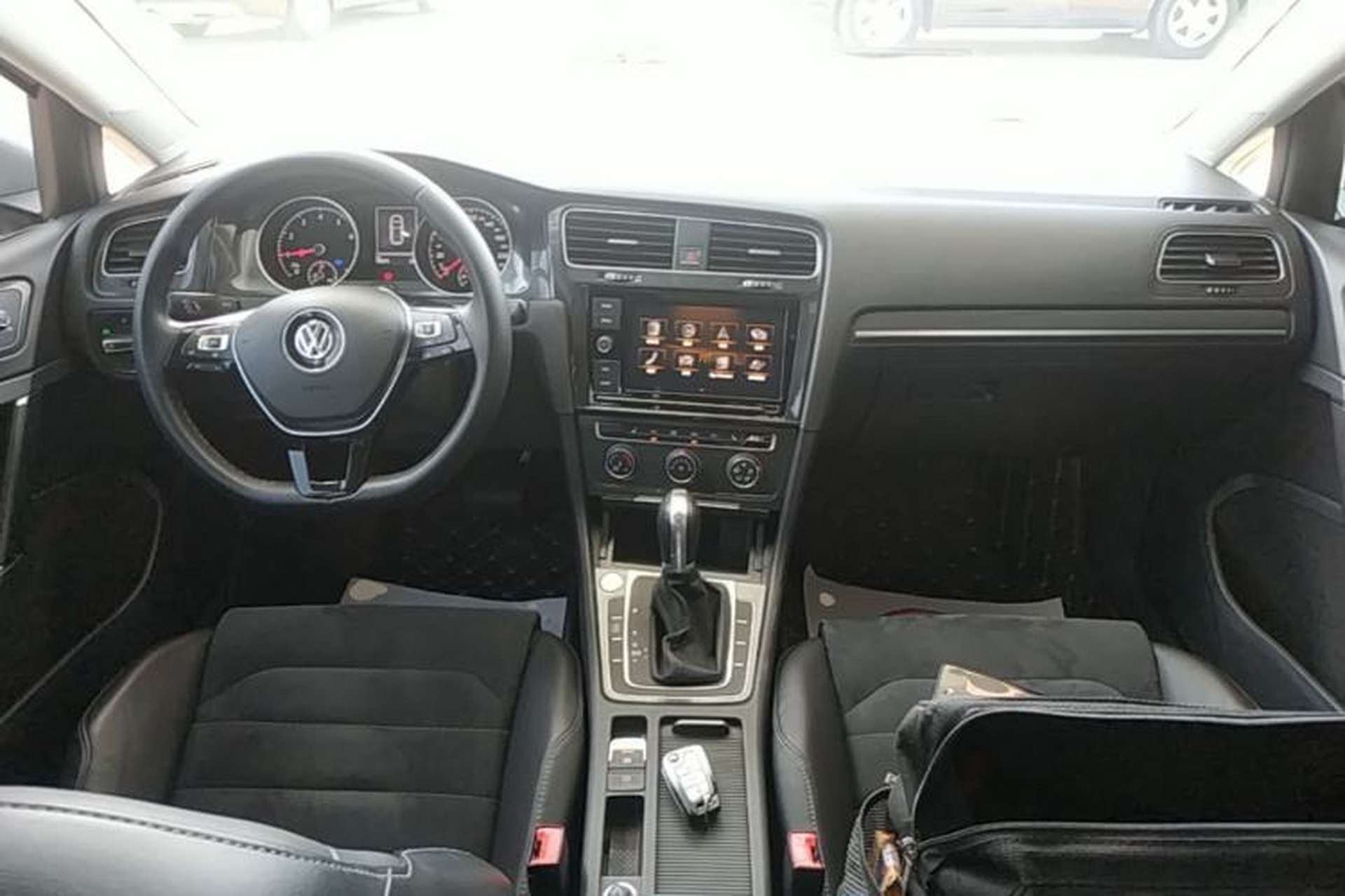 Used Volkswagen Golf 2019 280TSI DSG Luxury Version China V Standard Center Console