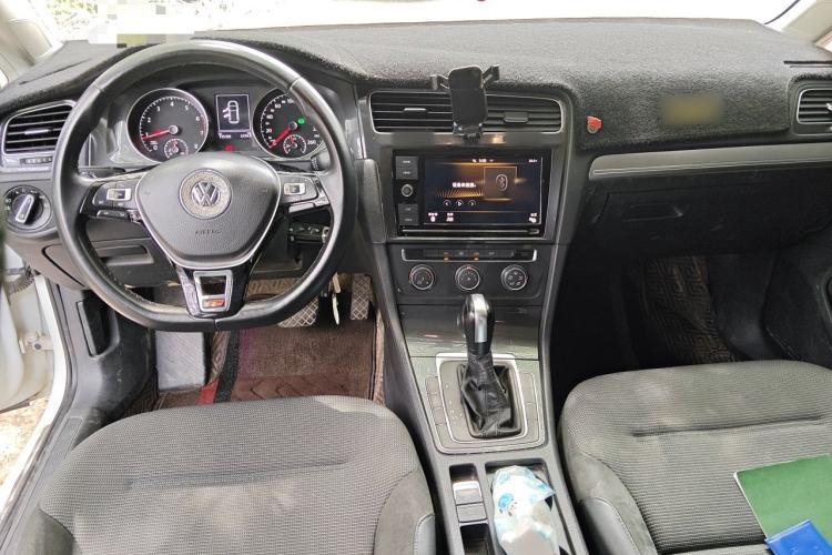 Used Volkswagen Golf 2019 280TSI DSG Comfort Version China V Standard Center Console