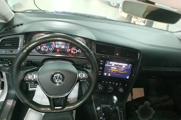 Used Volkswagen Golf 2019 280TSI DSG Luxury Version China V Standard Center Console