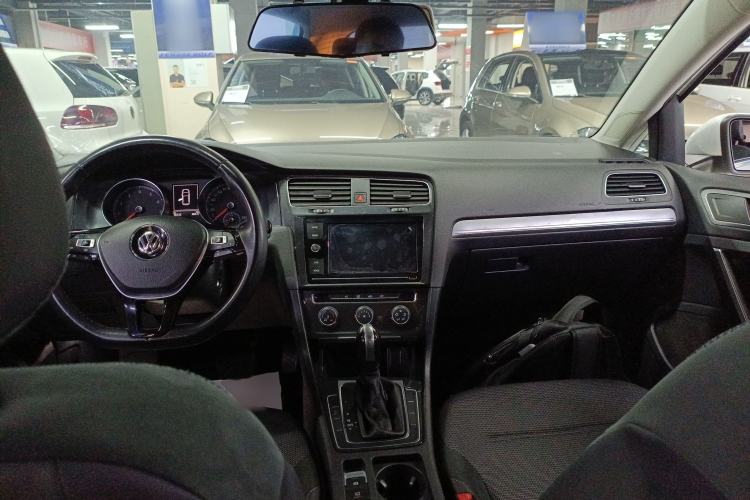 Used Volkswagen Golf 2019 280TSI DSG Comfort Version China V Standard Center Console