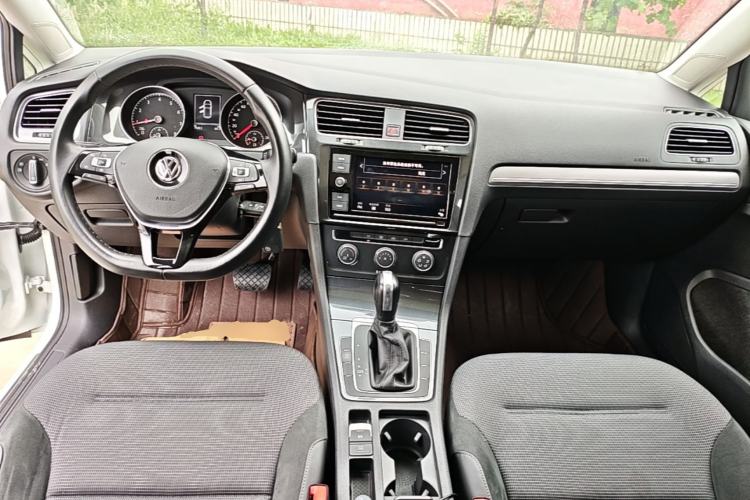 Used Volkswagen Golf 2019 280TSI DSG Comfort Version China V Standard Center Console