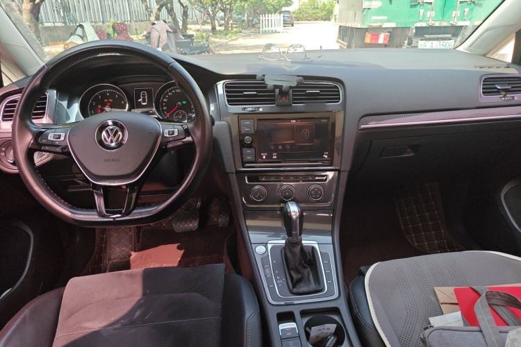 Used Volkswagen Golf 2019 280TSI DSG Luxury Version China V Standard Center Console