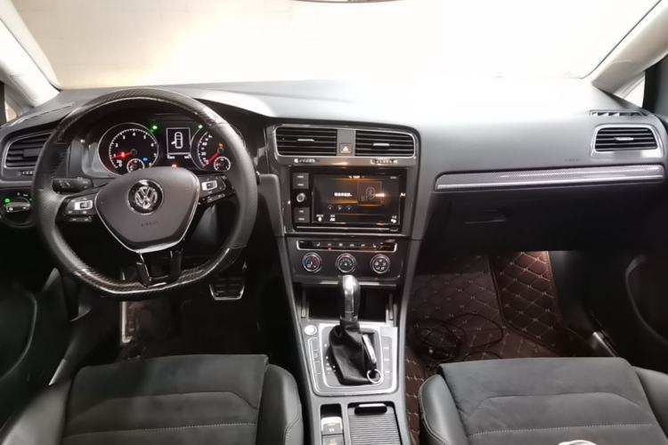 Used Volkswagen Golf 2019 280TSI DSG Luxury Version China V Standard Center Console