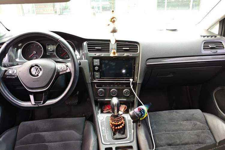 Used Volkswagen Golf 2019 280TSI DSG Luxury Version China V Standard Center Console