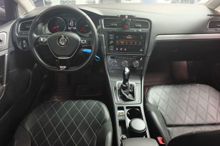 Used Volkswagen Golf 2019 280TSI DSG Comfort Version China V Standard Center Console