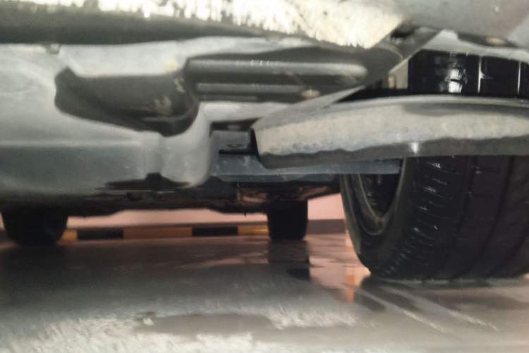 Used Volkswagen Golf 2019 280TSI DSG R-Line China VI Standard Chassis Front Left