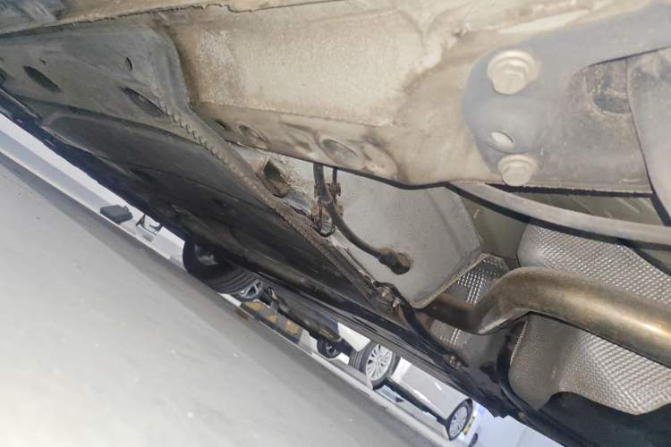 Used Volkswagen Golf 2019 280TSI DSG R-Line China VI Standard Chassis Rear Left