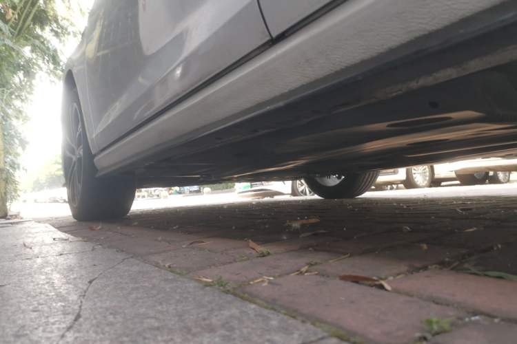 Used Volkswagen Golf 2019 280TSI DSG R-Line China VI Standard Chassis Rear Left