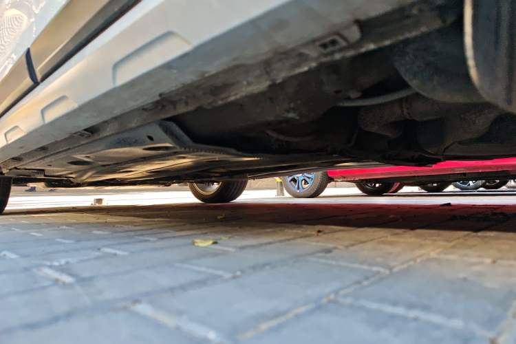 Used Volkswagen Golf 2019 1.8TSI Travel Edition Chassis Rear Left