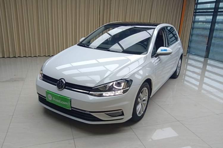 Used Volkswagen Golf 2019 1.6L Automatic Comfort Model China V Standard Guazi used car, China used car export, Used car for sale, Used cars, Cheapest cars for sale