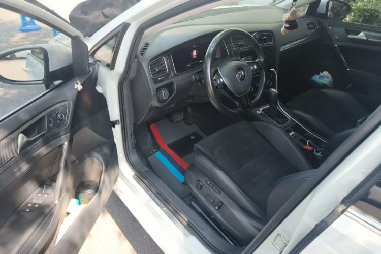 Used Volkswagen Golf 2019 280TSI DSG Luxury Version China VI Standard Driver Seat