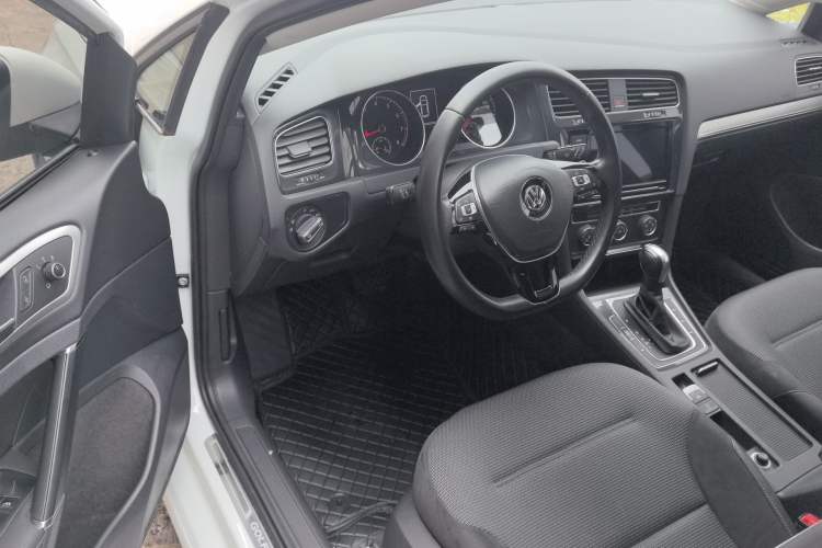 Used Volkswagen Golf 2019 280TSI DSG Comfort Version China V Standard Driver Seat