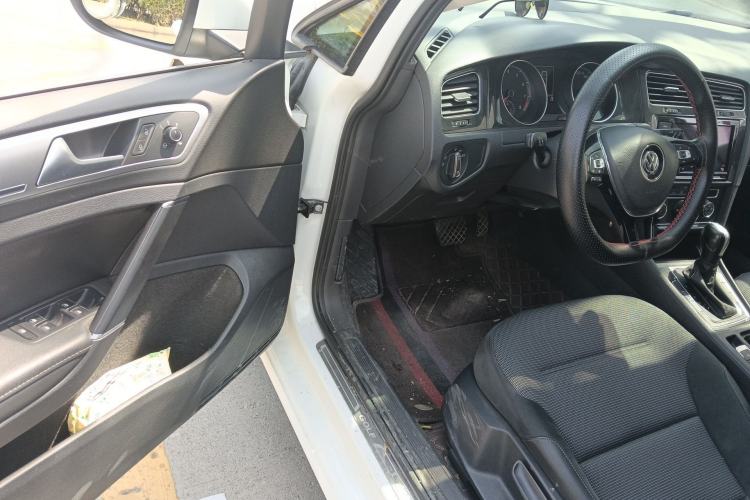 Used Volkswagen Golf 2019 280TSI DSG Comfort Version China VI Standard Driver Seat