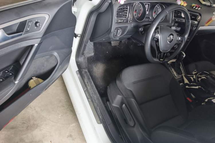 Used Volkswagen Golf 2019 1.6L Automatic Comfort Model China V Standard Driver Seat