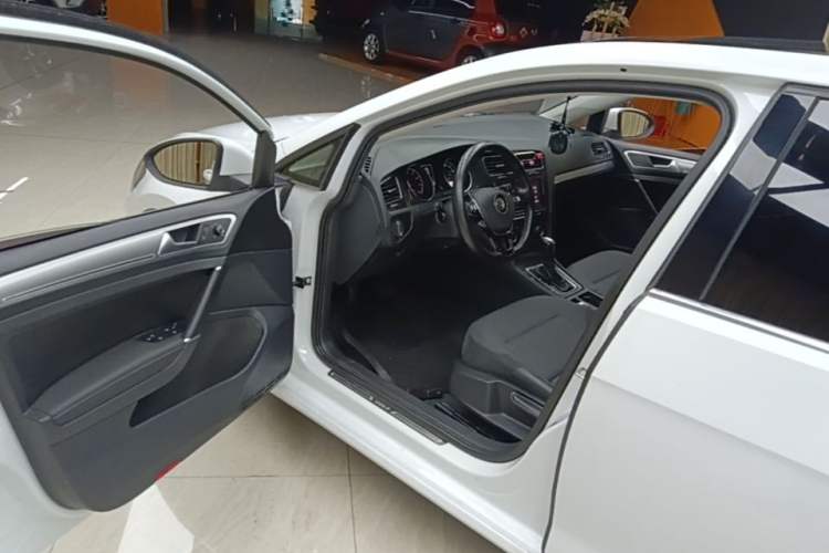 Used Volkswagen Golf 2019 1.6L Automatic Comfort Model China V Standard Driver Seat