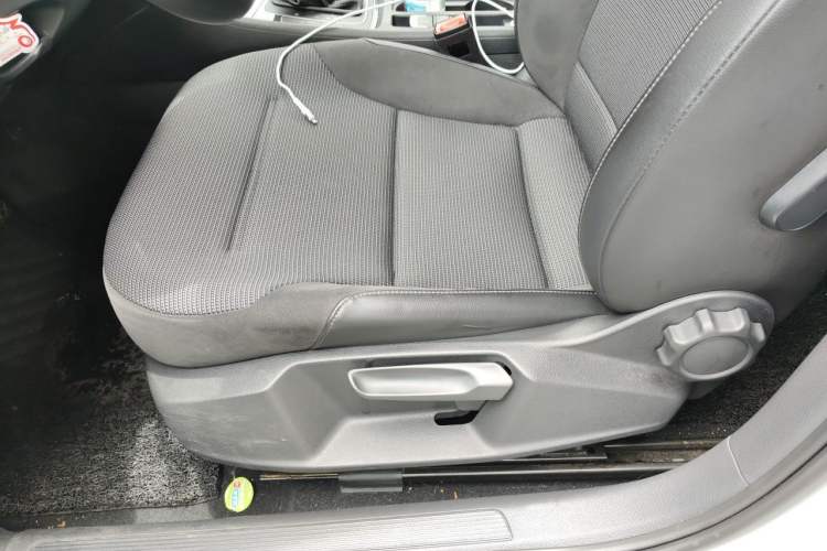 Used Volkswagen Golf 2019 280TSI DSG Comfort Version China VI Standard Driver Seat
