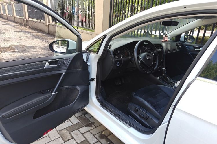 Used Volkswagen Golf 2019 280TSI DSG Luxury Version China V Standard Driver Seat