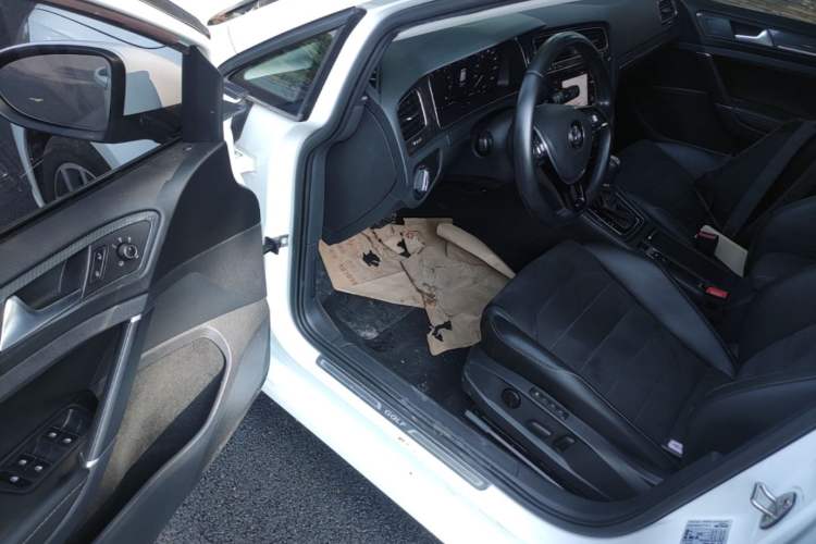 Used Volkswagen Golf 2019 280TSI DSG Luxury Version China VI Standard Driver Seat