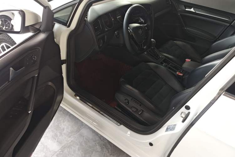 Used Volkswagen Golf 2019 280TSI DSG Luxury Version China V Standard Driver Seat