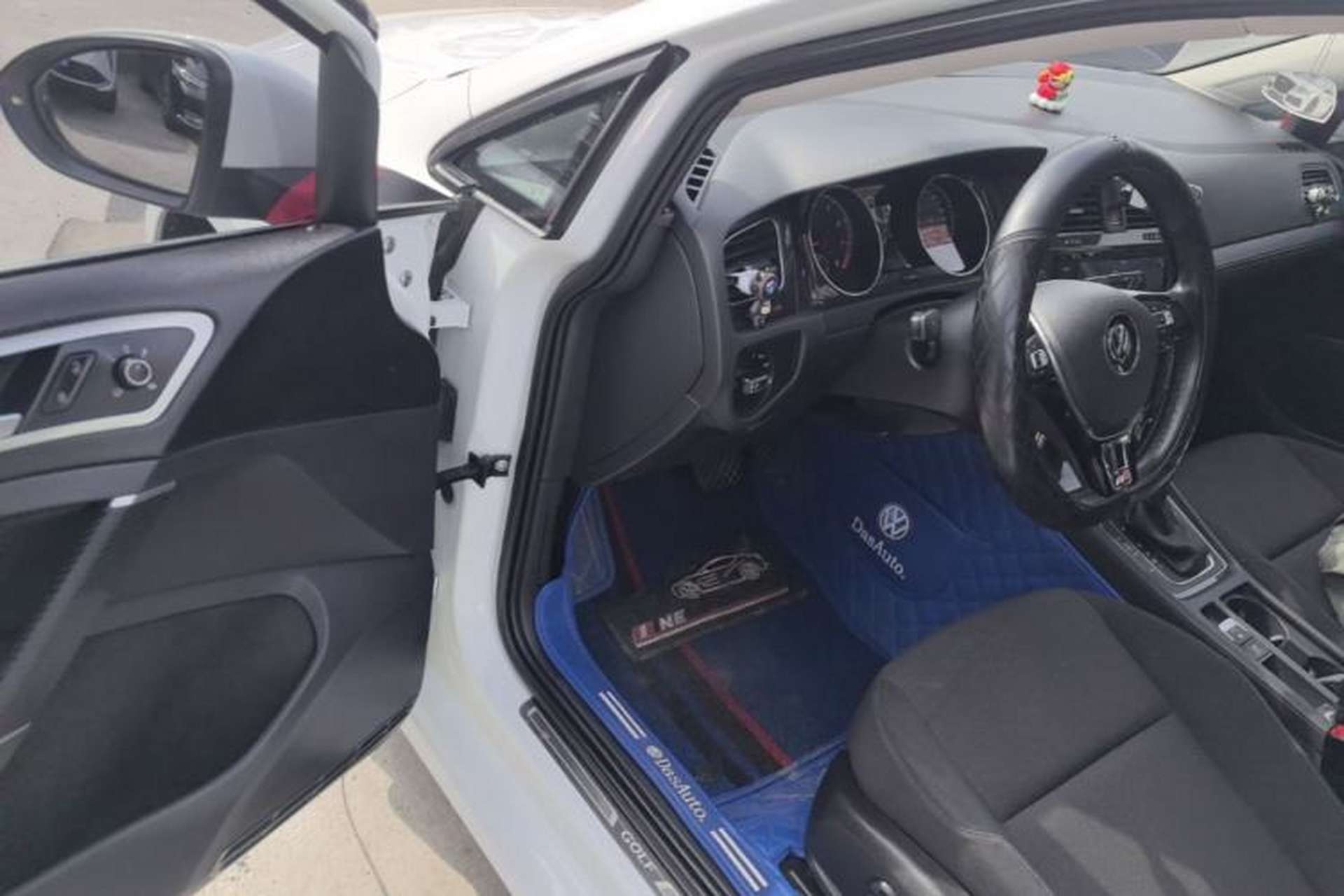 Used Volkswagen Golf 2019 200TSI DSG Comfort & Ambition Edition China VI Standard Driver Seat