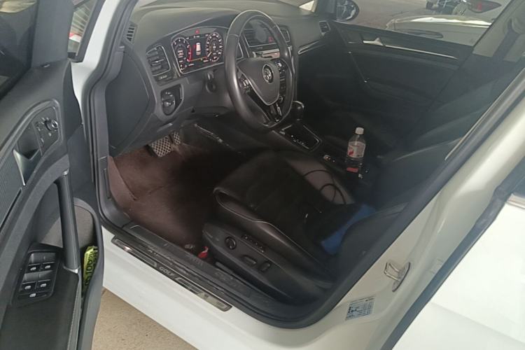 Used Volkswagen Golf 2019 280TSI DSG Luxury Version China VI Standard Driver Seat