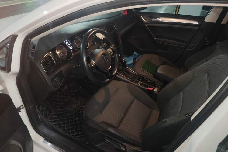 Used Volkswagen Golf 2019 280TSI DSG Comfort Version China VI Standard Driver Seat
