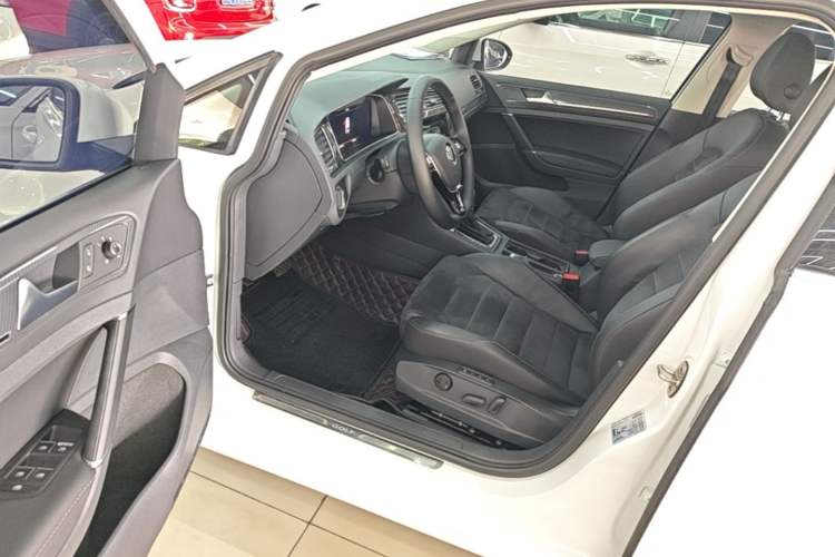 Used Volkswagen Golf 2019 280TSI DSG Luxury Version China VI Standard Driver Seat