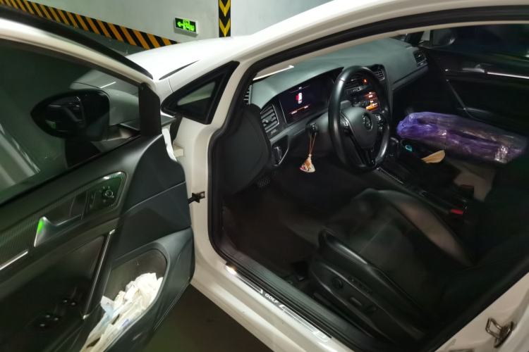Used Volkswagen Golf 2019 280TSI DSG Luxury Version China VI Standard Driver Seat
