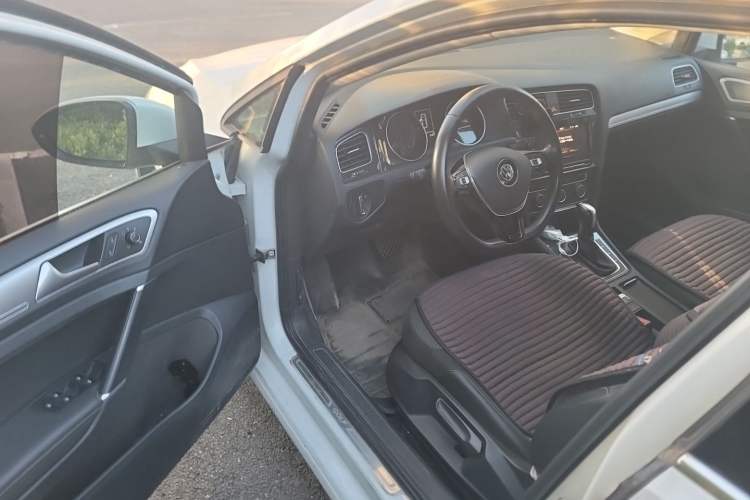 Used Volkswagen Golf 2019 1.6L Automatic Comfort Model China V Standard Driver Seat