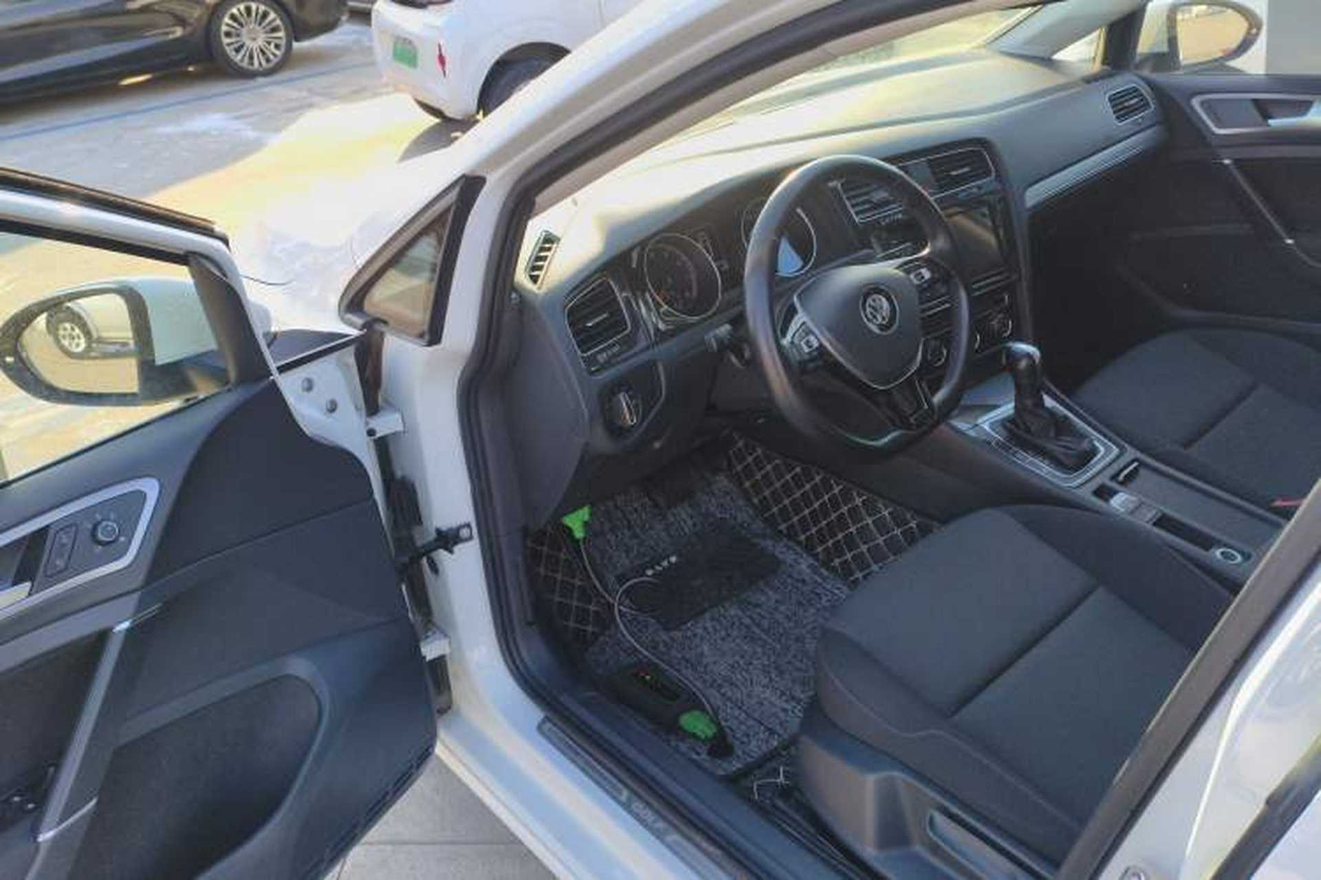 Used Volkswagen Golf 2019 200TSI DSG Comfort & Ambition Edition China VI Standard Driver Seat