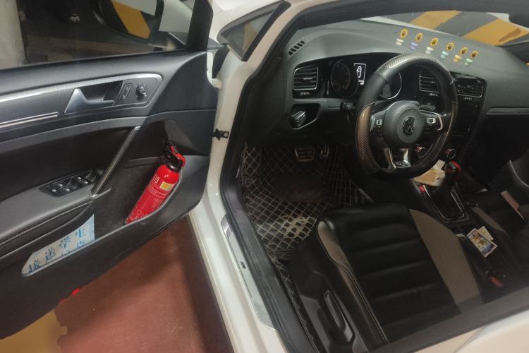 Used Volkswagen Golf 2019 280TSI DSG R-Line Model China V Standard Driver Seat