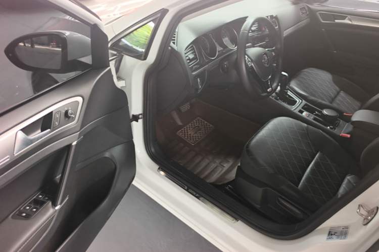 Used Volkswagen Golf 2019 280TSI DSG Comfort Version China V Standard Driver Seat