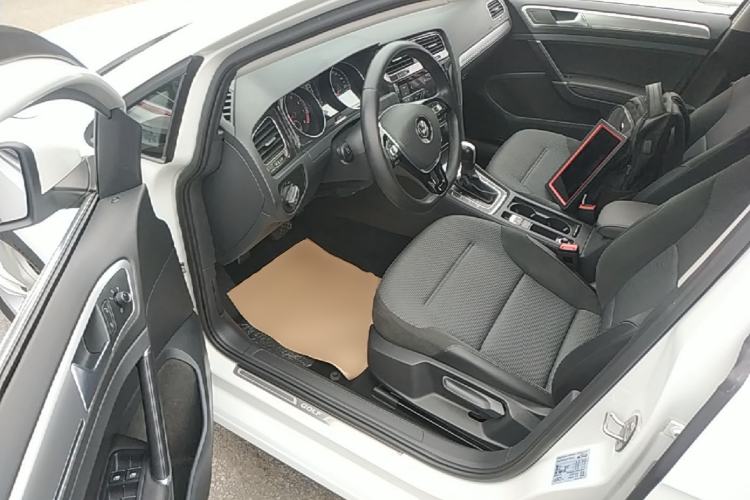 Used Volkswagen Golf 2019 1.6L Automatic Comfort Model China V Standard Driver Seat