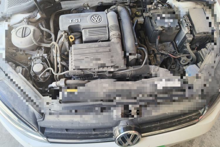Used Volkswagen Golf 2019 200TSI DSG Comfort & Ambition Edition China VI Standard Engine Bay