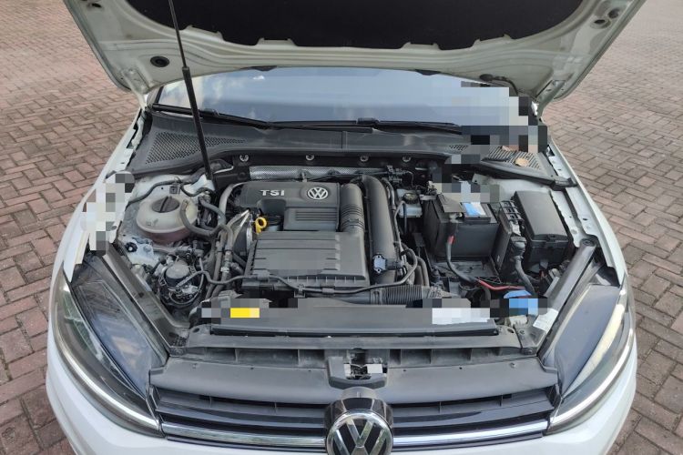 Used Volkswagen Golf 2019 200TSI DSG Comfort & Ambition Edition China VI Standard Engine Bay