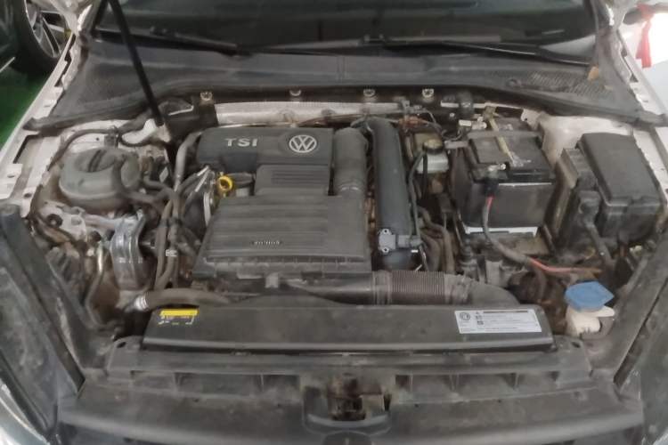 Used Volkswagen Golf 2019 280TSI DSG Comfort Version China V Standard Engine Bay