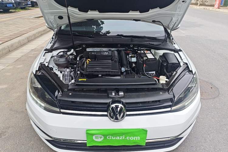 Used Volkswagen Golf 2019 280TSI DSG Comfort Version China V Standard Engine Bay