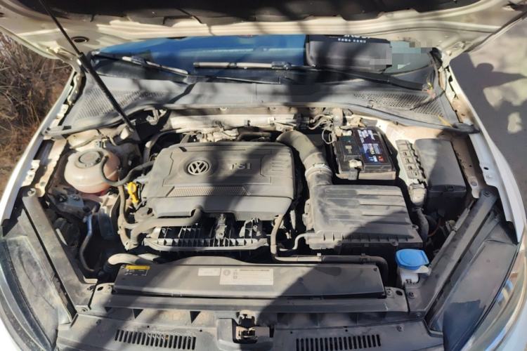 Used Volkswagen Golf 2019 1.8TSI Travel Edition Engine Bay