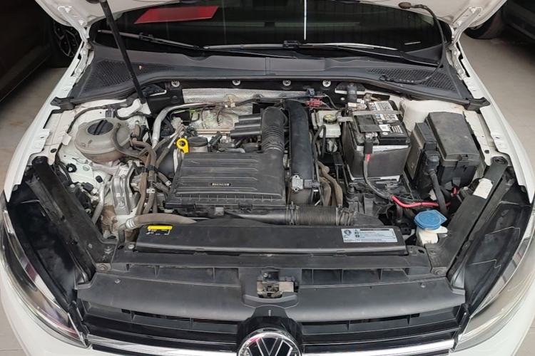 Used Volkswagen Golf 2019 280TSI DSG Comfort Version China V Standard Engine Bay