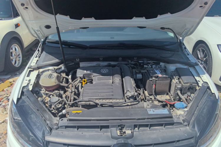 Used Volkswagen Golf 2019 280TSI DSG Comfort Version China VI Standard Engine Bay