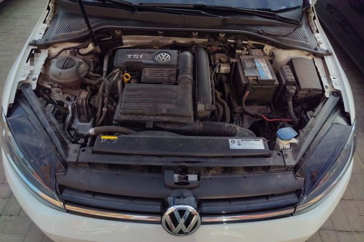 Used Volkswagen Golf 2019 280TSI DSG Luxury Version China V Standard Engine Bay