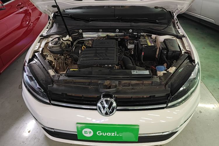 Used Volkswagen Golf 2019 1.6L Automatic Comfort Model China V Standard Engine Bay