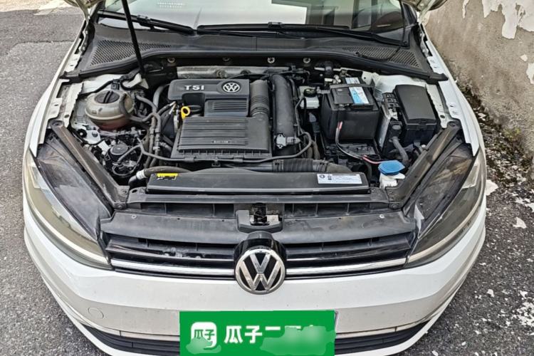 Used Volkswagen Golf 2019 280TSI DSG Comfort Version China VI Standard Engine Bay