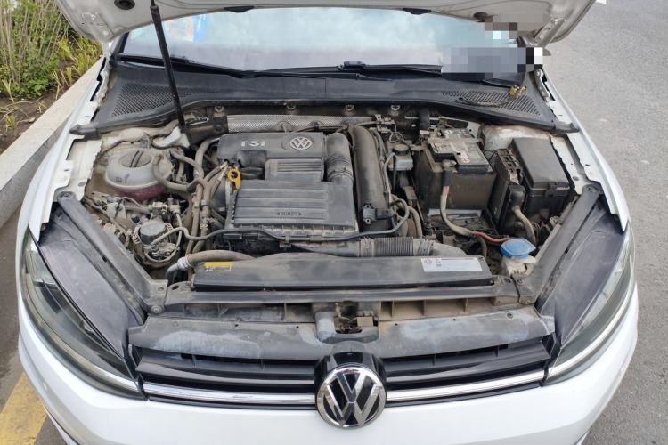 Used Volkswagen Golf 2019 280TSI DSG Comfort Version China VI Standard Engine Bay