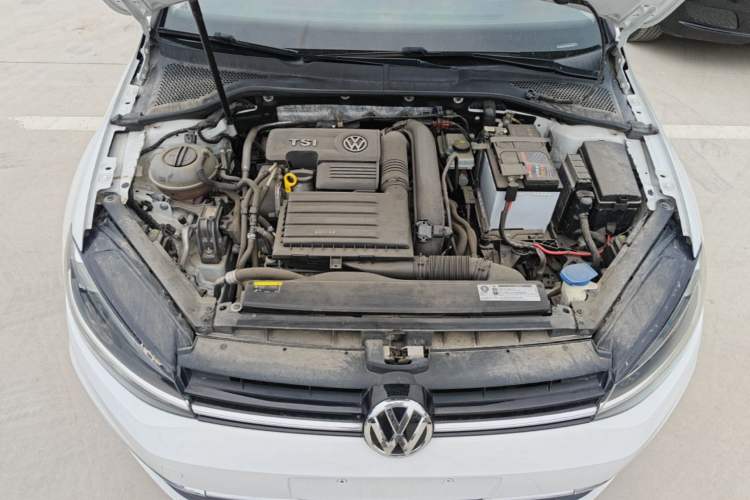 Used Volkswagen Golf 2019 280TSI DSG Comfort Version China V Standard Engine Bay