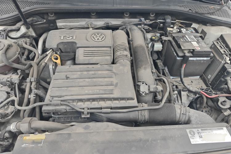 Used Volkswagen Golf 2019 200TSI DSG Comfort & Ambition Edition China VI Standard Engine Bay
