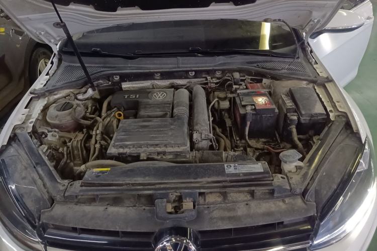 Used Volkswagen Golf 2019 280TSI DSG Comfort Version China V Standard Engine Bay