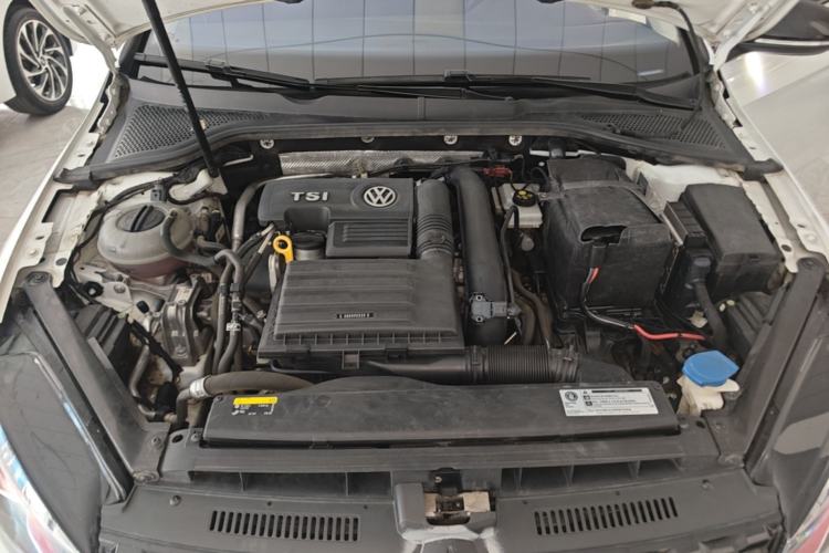 Used Volkswagen Golf 2019 280TSI DSG Flagship Model China V Standard Engine Bay