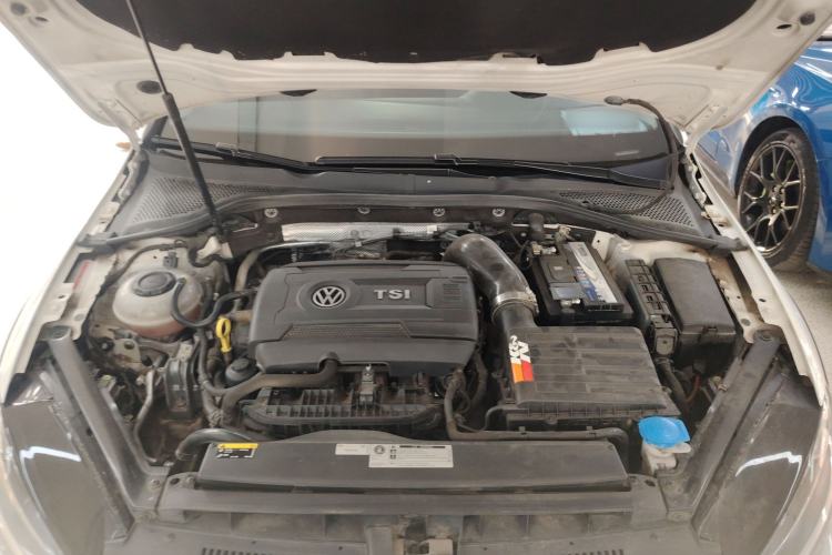 Used Volkswagen Golf 2019 1.8TSI Travel Edition Engine Bay