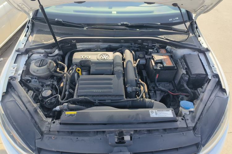 Used Volkswagen Golf 2019 200TSI DSG Comfort & Ambition Edition China VI Standard Engine Bay